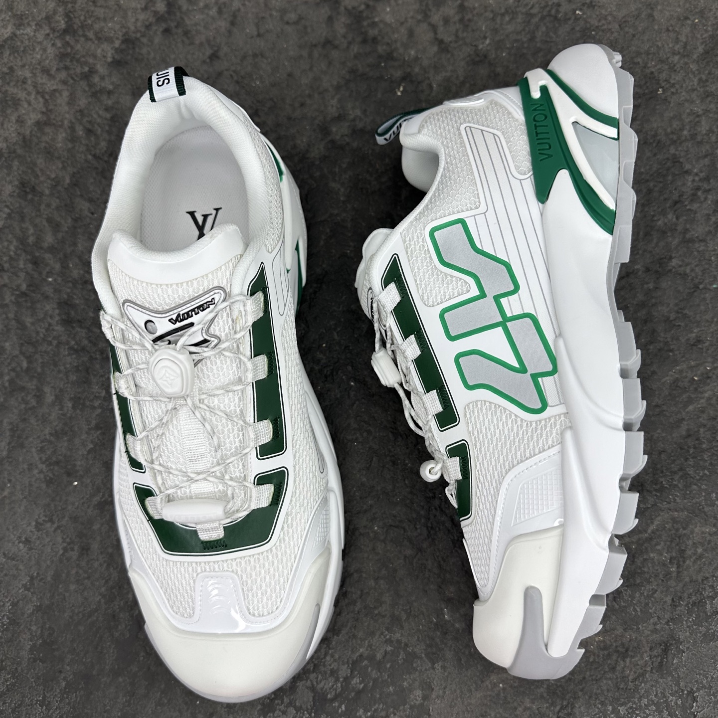 Louis Vuitton LV Runner Tatic Sneaker Size 38-46