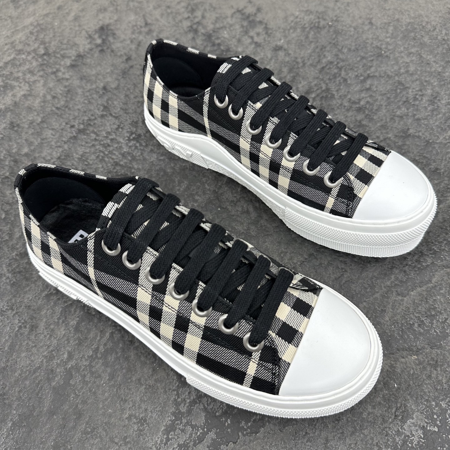 Burberry Sneaker Size 36-45