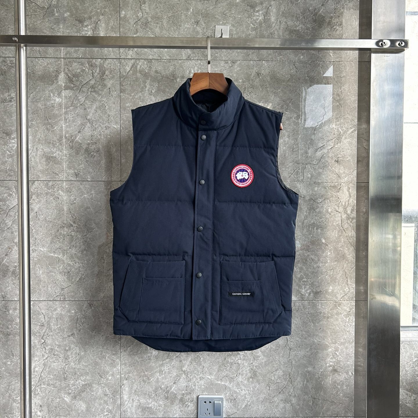 Canada Goose E20 Freestyle Vest-WD Men Winter Vest Size S-XXL