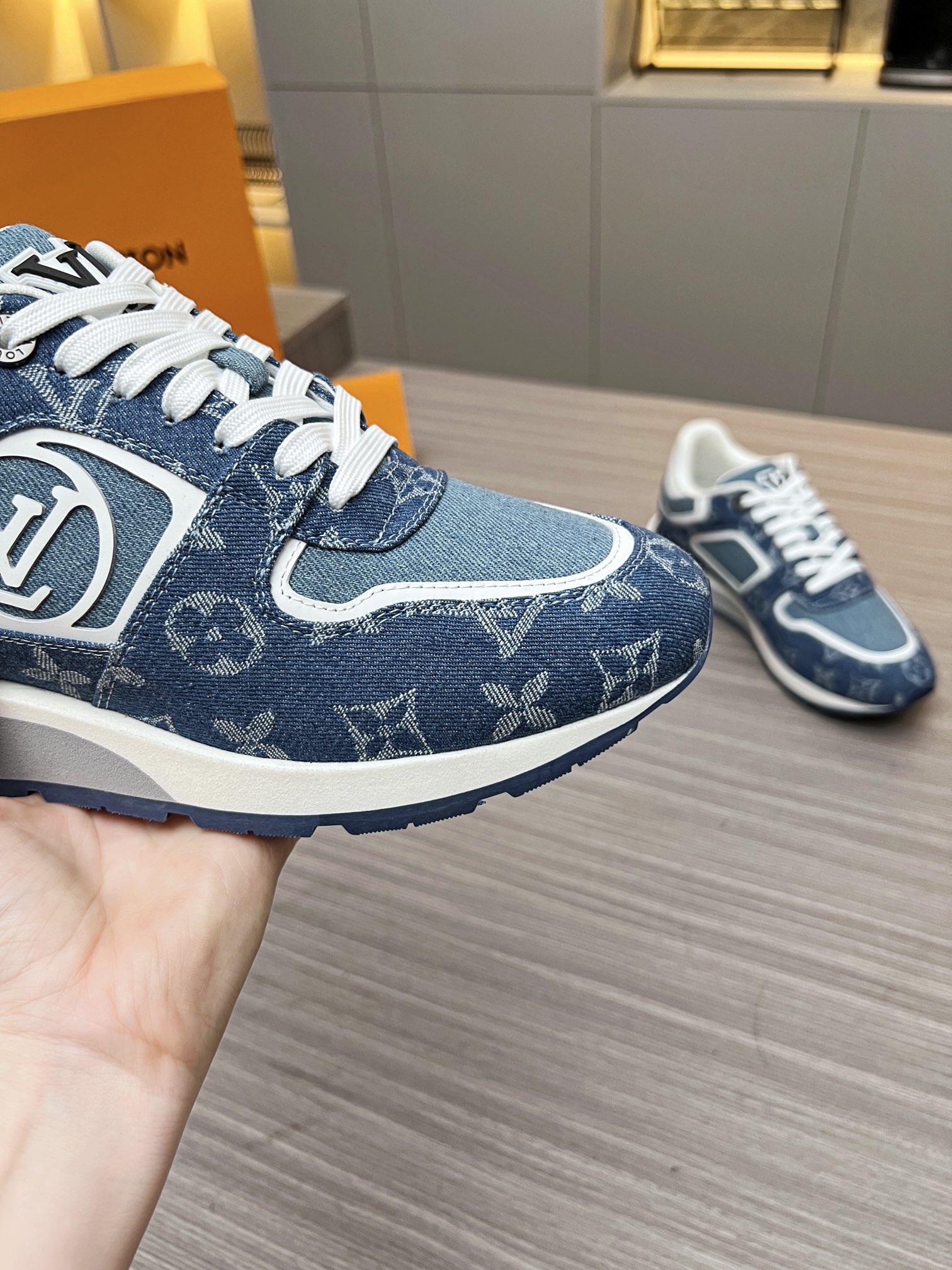 Louis Vuitton 2024ss Runaway Sneaker Size 40-46