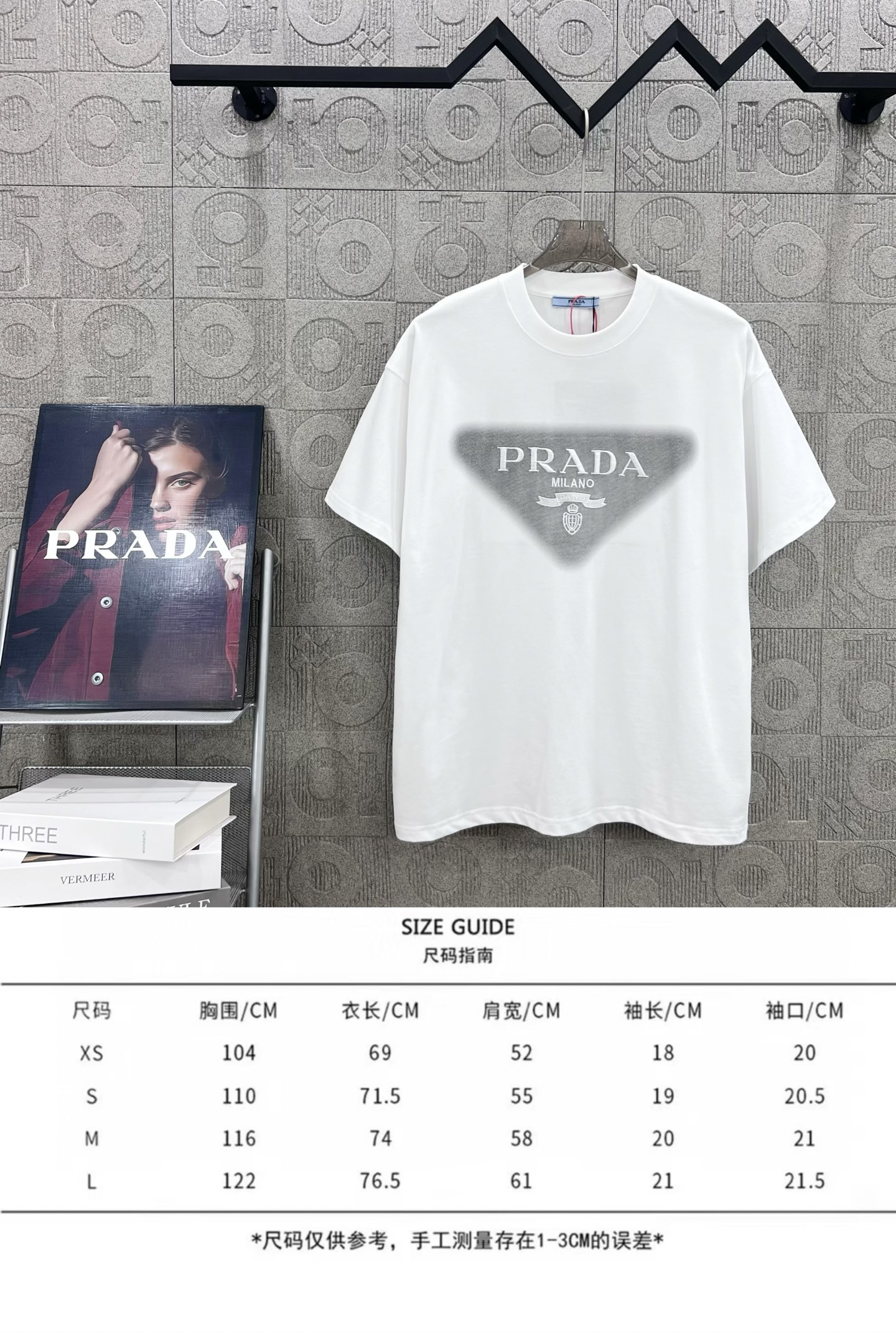 Prada T Shirt  Embroider Logo Size XS-L