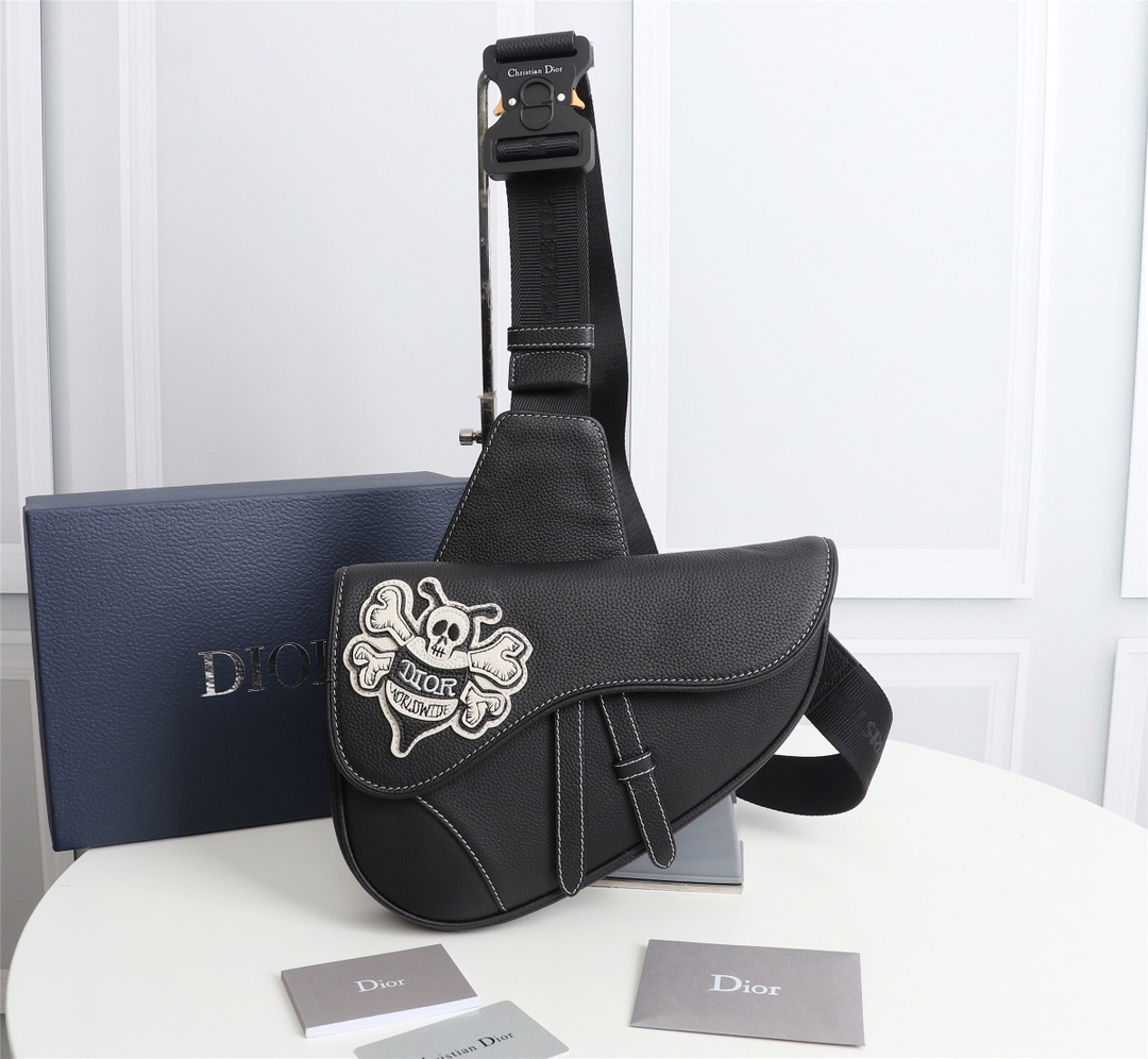 Dior Saddle Mens Shoulder Bags 26*19*4.5cm