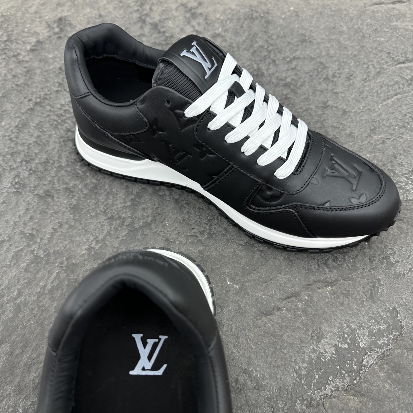 Louis Vuitton Run Away Sneaker For Men Size 39-46