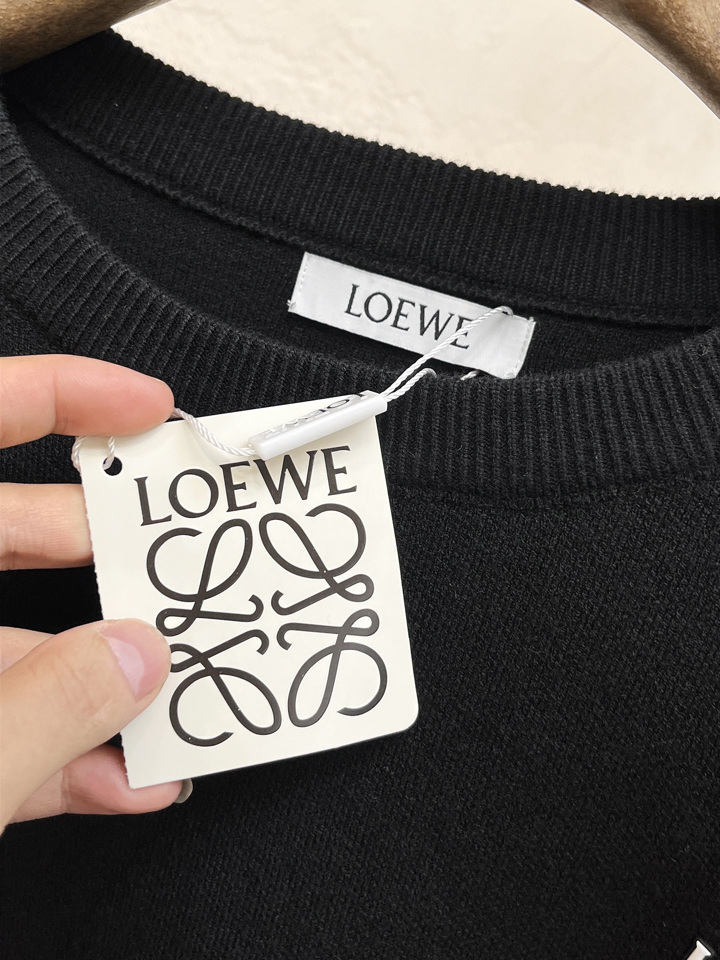 Loewe Unisex Sweatshirt Size M-XXXL