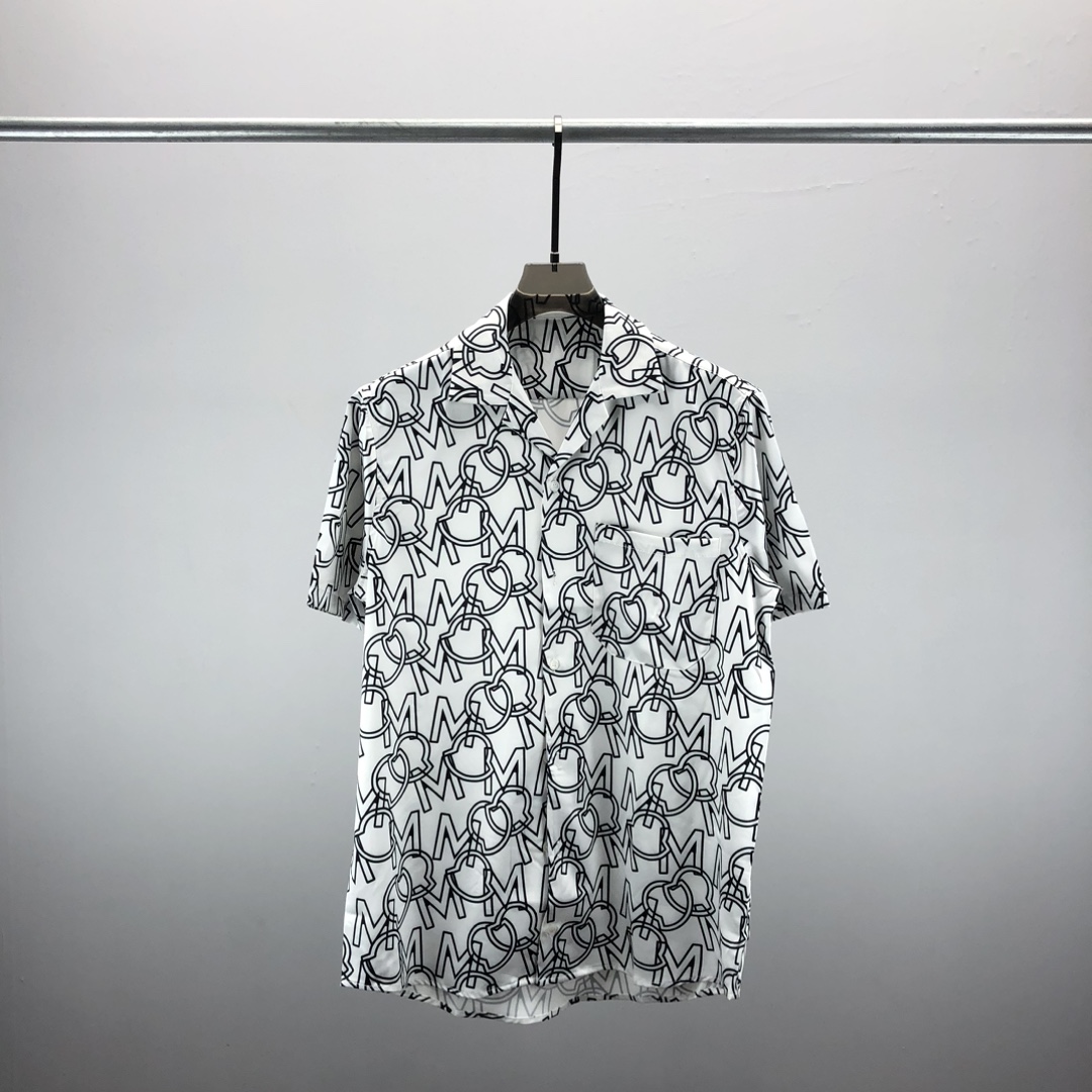 Moncler Sommeranzug Size S-XXL