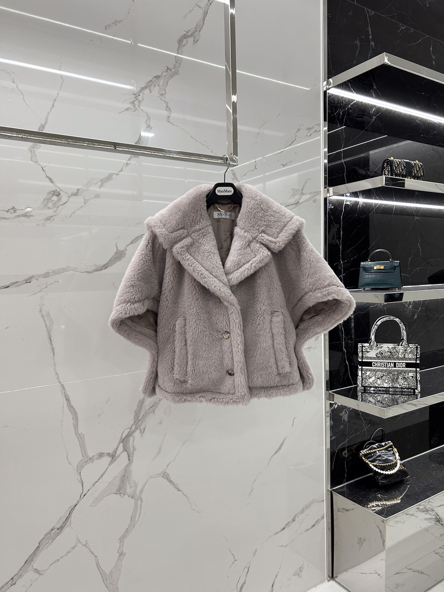 Max Mara Teddy Cape short style one size fits all