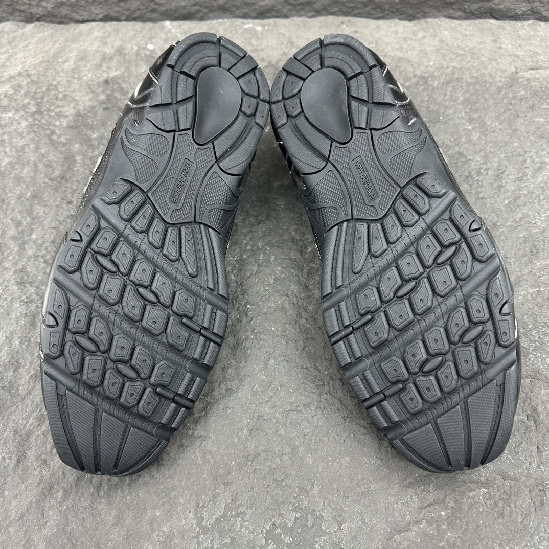 MiuMiu x New Balance Sneaker Size 35-46