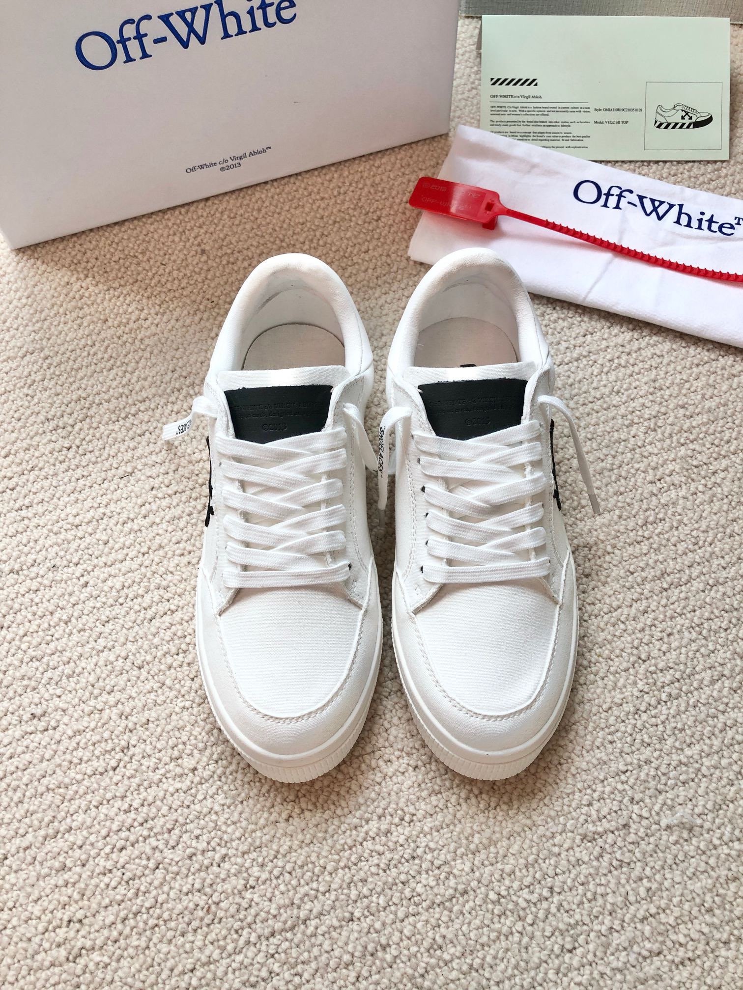 OFF White 2024ss New Low Vulcanized Sneaker Size 36-45