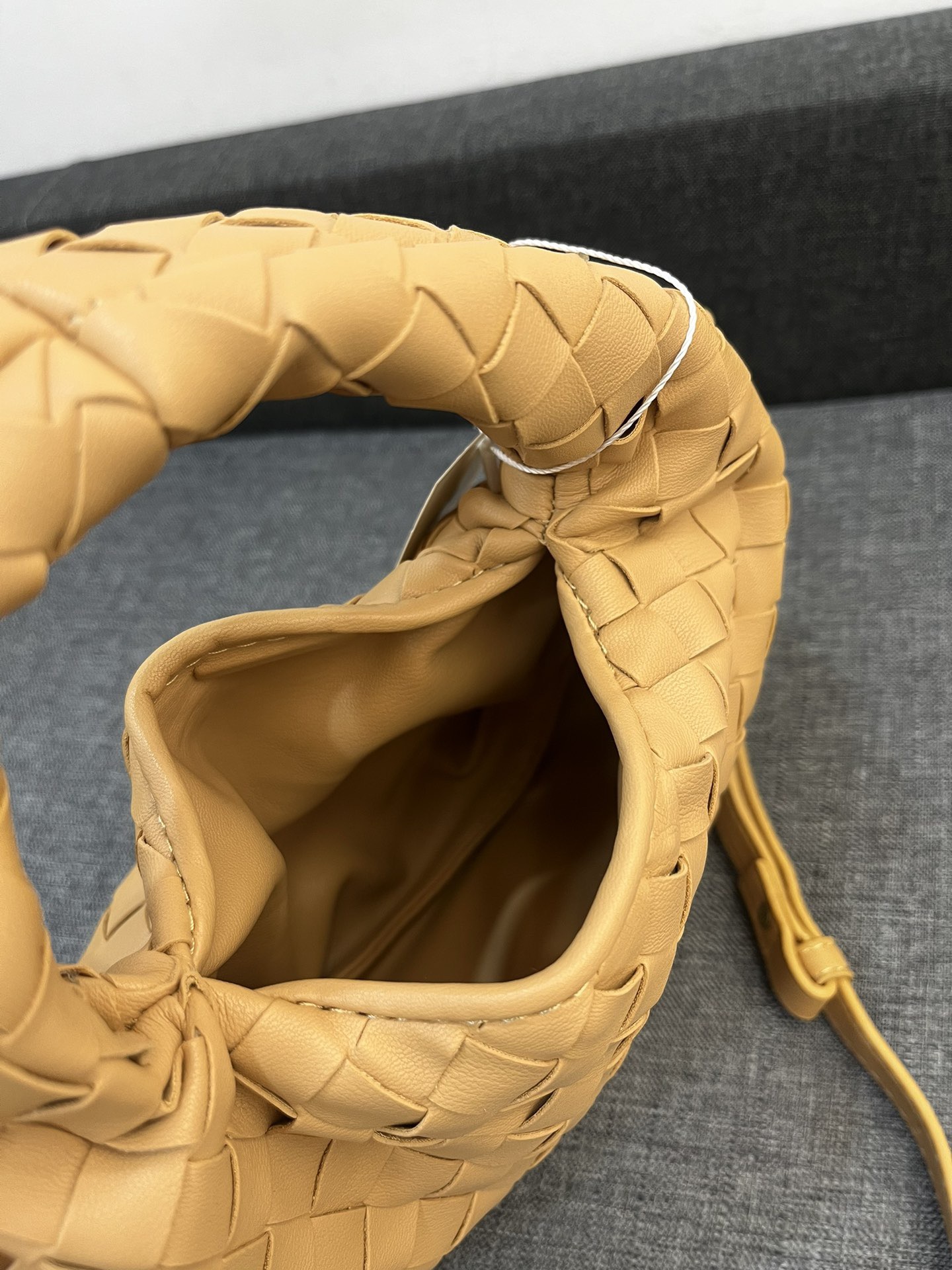 Bottega Veneta HO Shoulder Bags 28*17cm