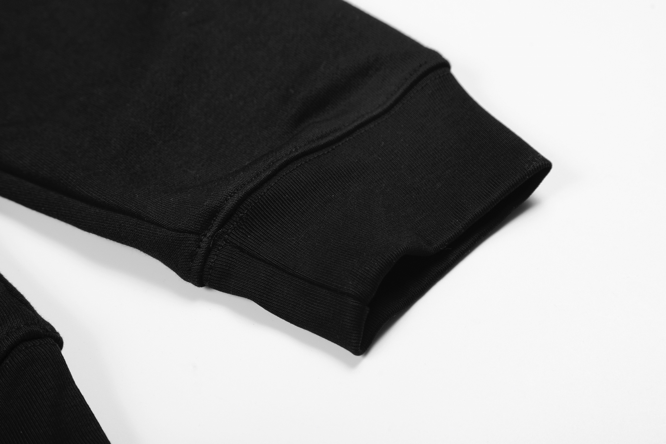 Loewe Unisex Sweatshirt Size XS-L