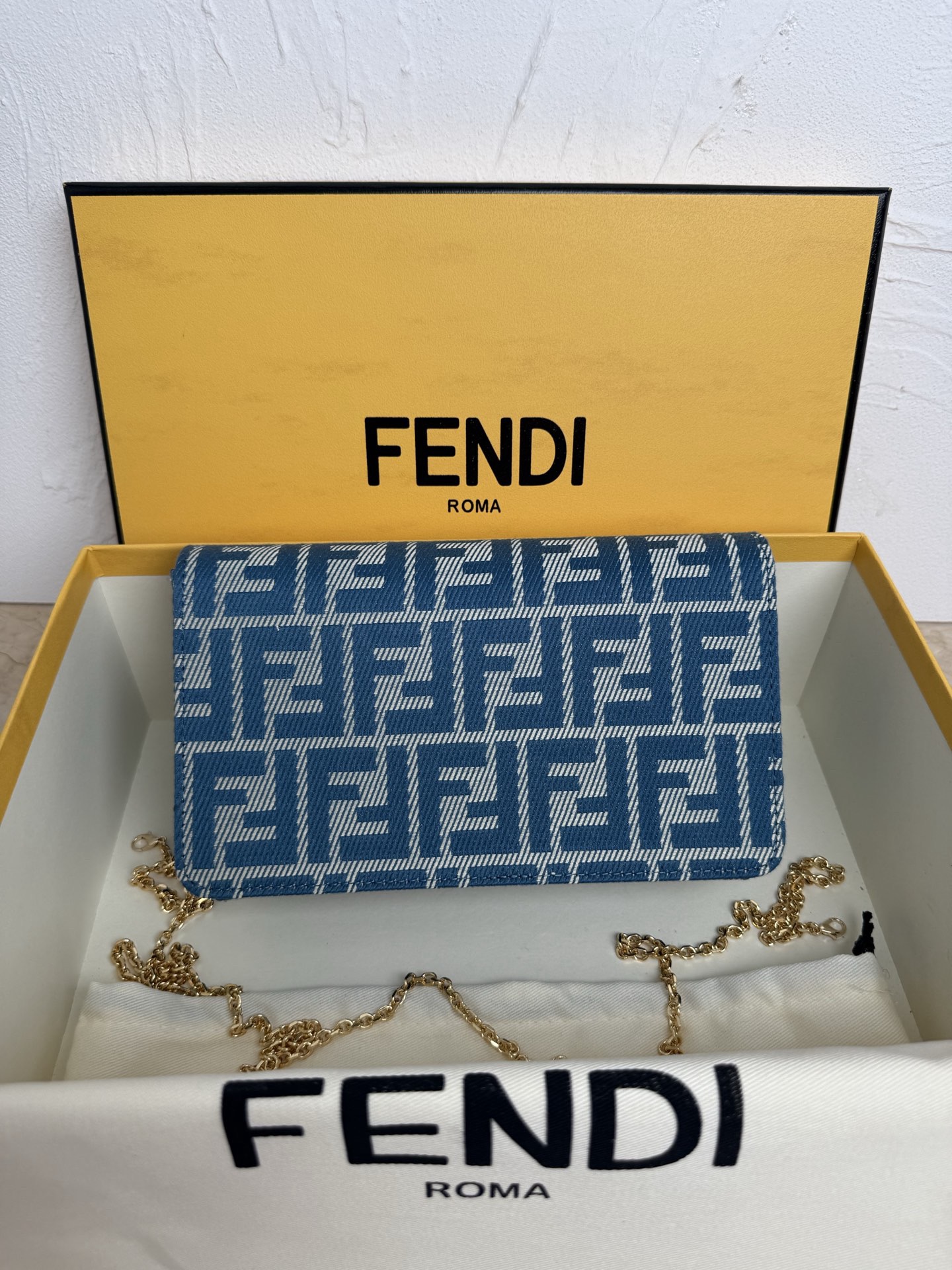 Fendi Shoulder Bags Size 21*11*5cm