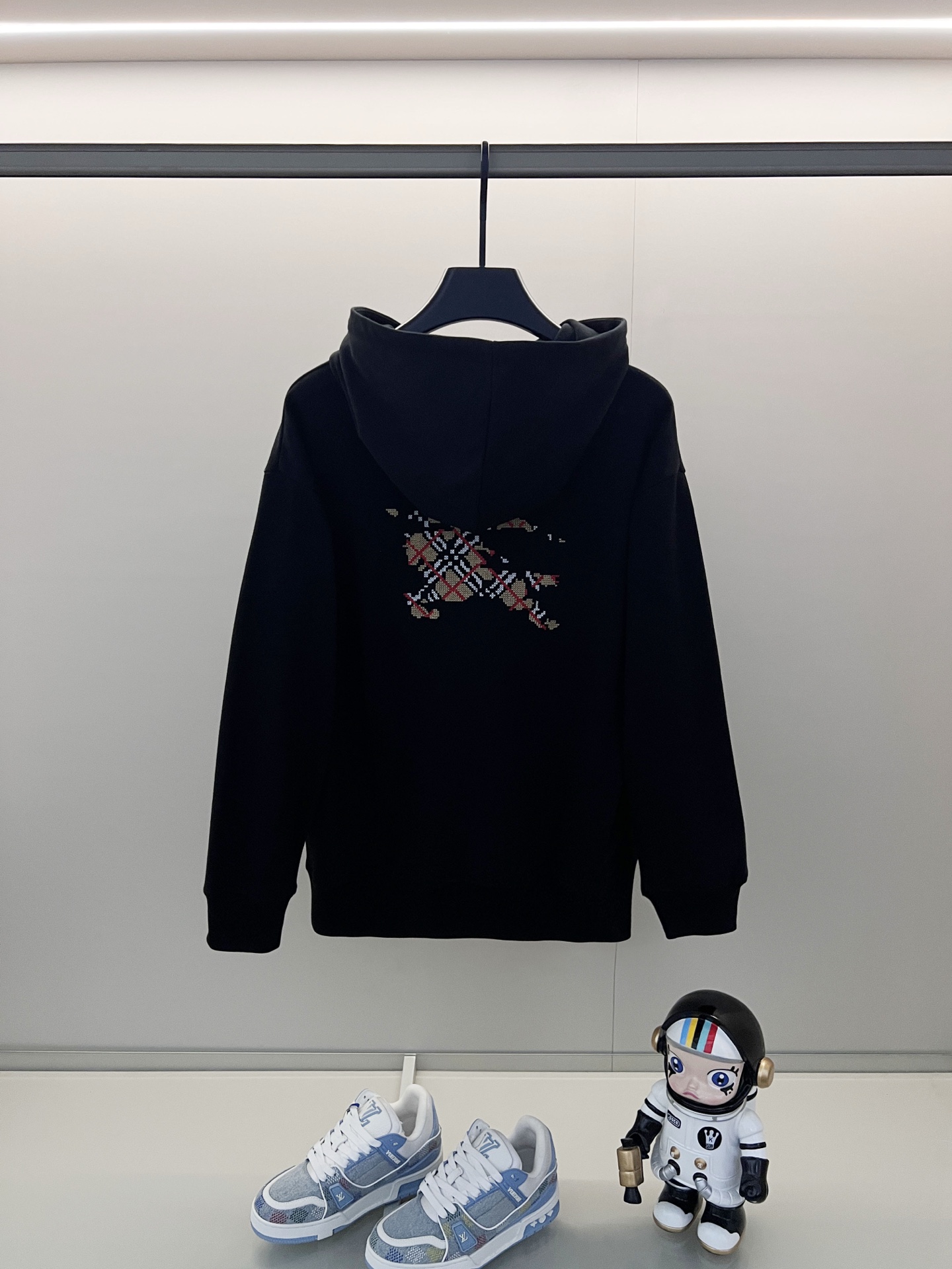 Burberry Unisex Sweatshirt Size S-XL