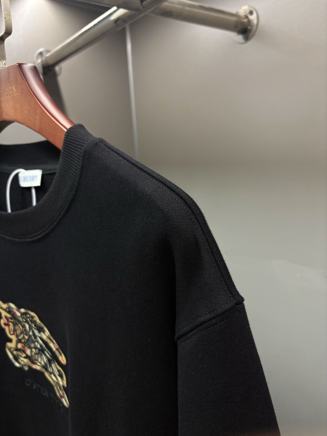 Burberry Unisex Sweatshirt Size S-XXL