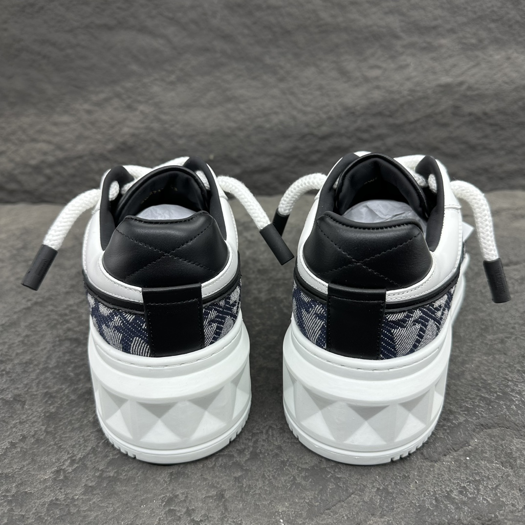 Valentino One Stud XL Sneaker Size 36-46