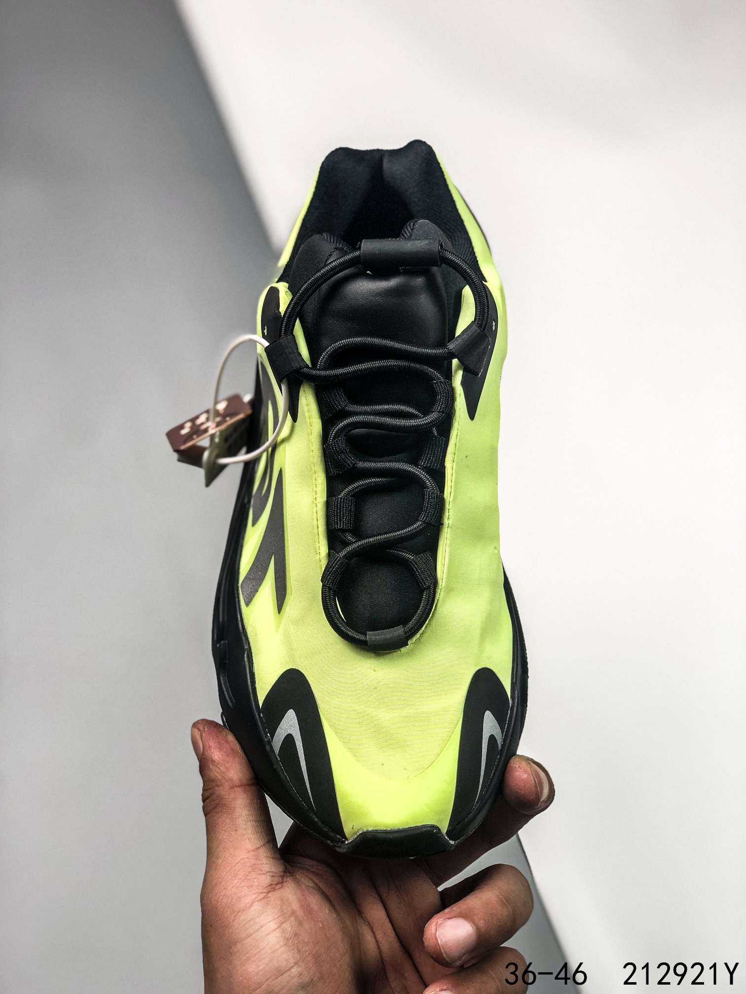 Yeezy 700 V2 Mens/Women's Sneakers Shoes 36 - 46