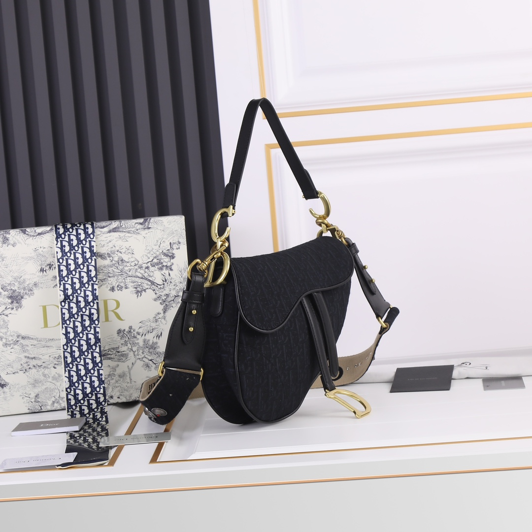 Dior Saddle Bags With Strap for Women Size 25.5*20*6.5cm