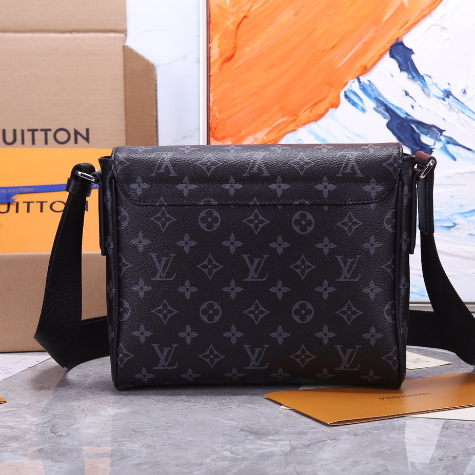 Louis Vuitton M46255 District Men Bags Size 26*20*7cm