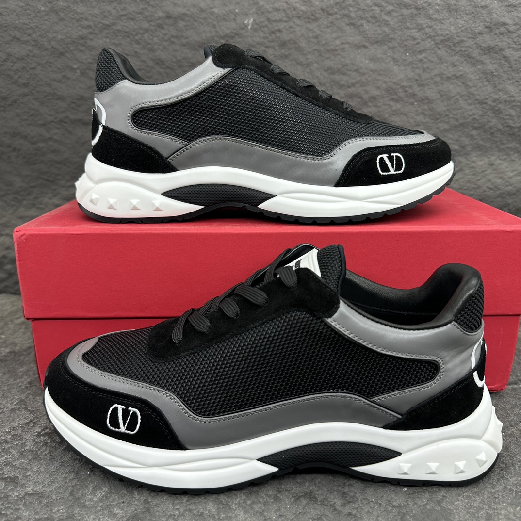 Valentino Men New Sneaker Size 40-45