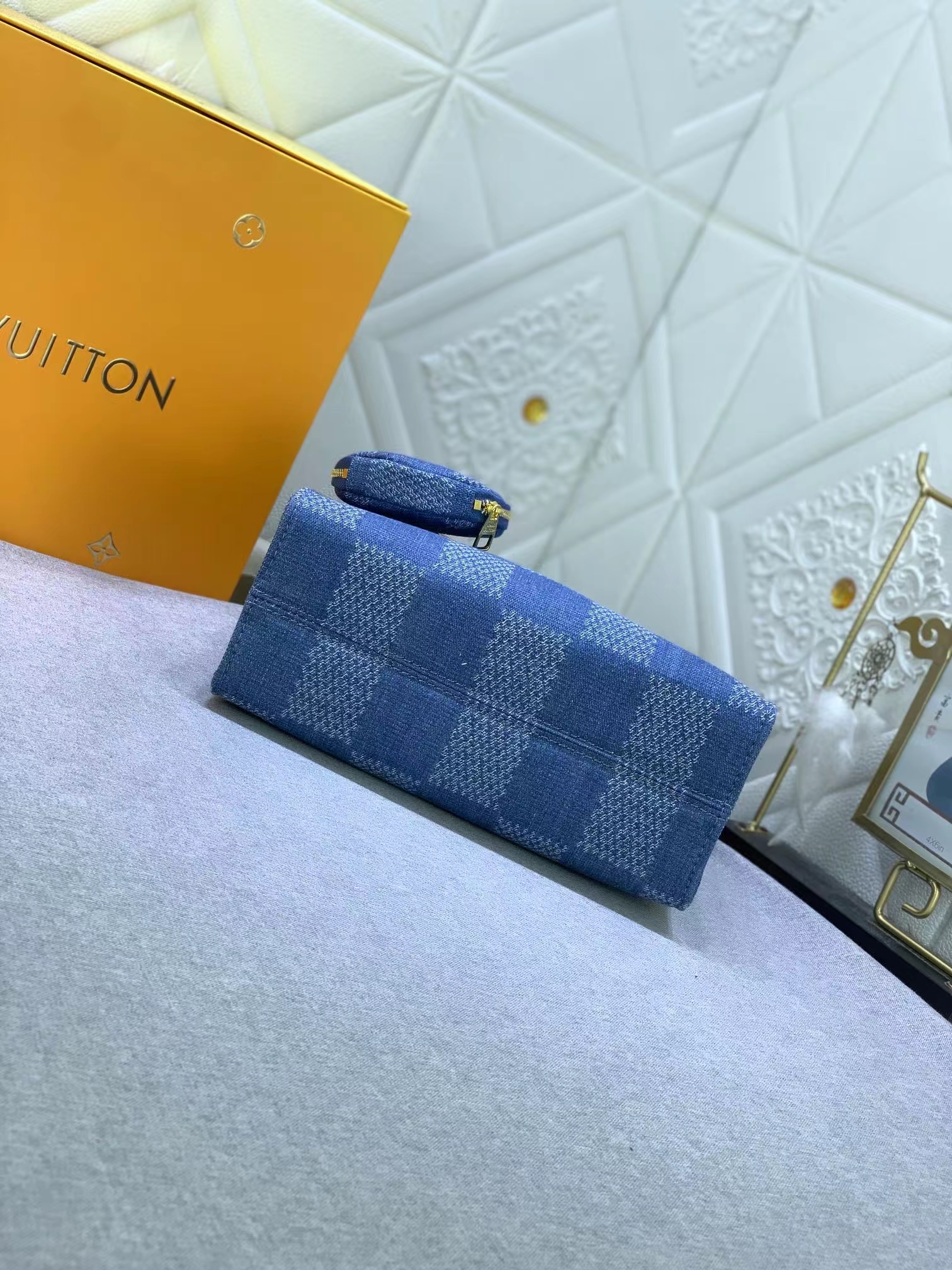 Louis Vuitton Monogram Reverse Giant Toron Denim Cowboy Women Shopping Bags 25*19*11.5cm