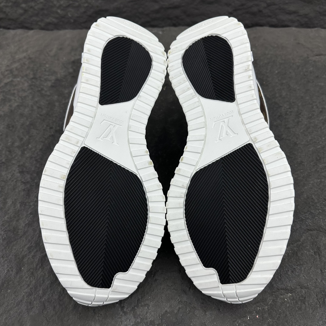 Louis Vuitton Run Away Sneaker For Men Size 39-46