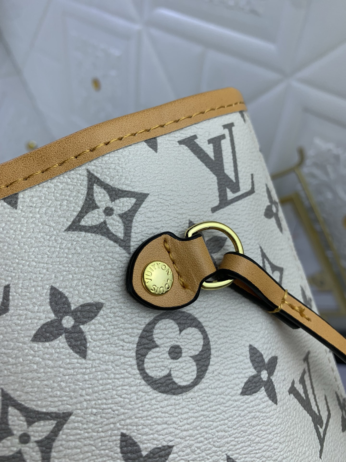 Louis Vuitton Shopping Bags 32*29*17cm