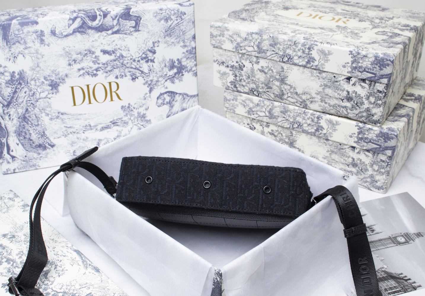 Dior Mens Shoulder Bags 22*15*5cm