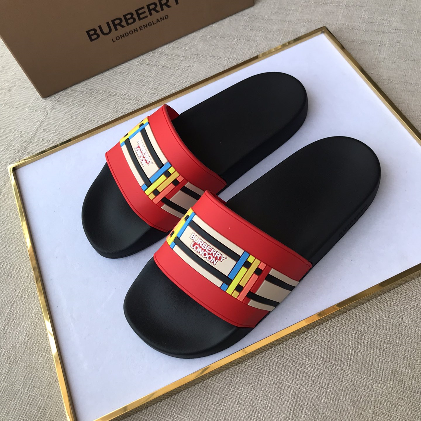 Burberry Mens Women Sandals Gr. 36-46