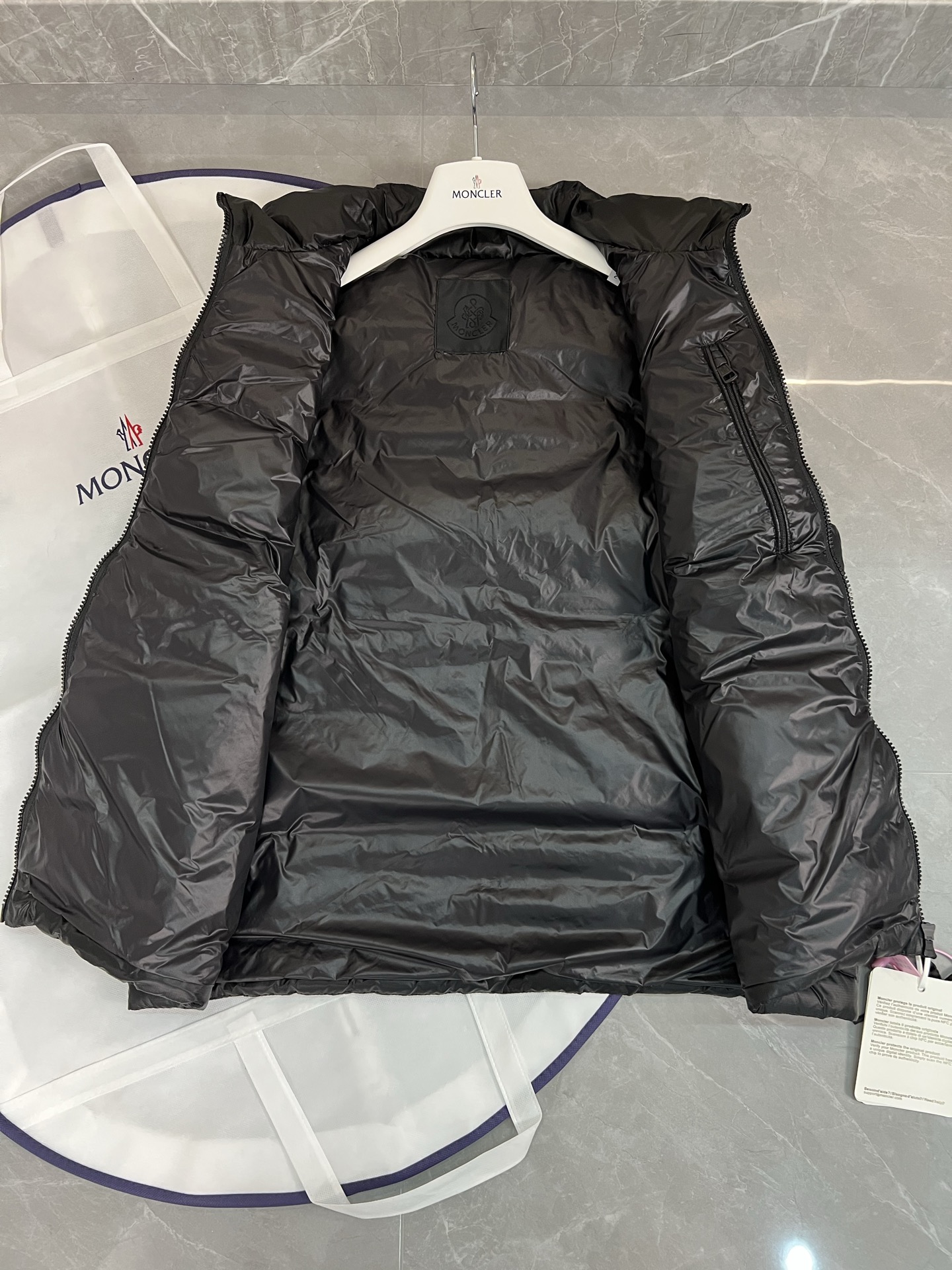 Moncler Emeishan Men Winter Vest Size 1-5