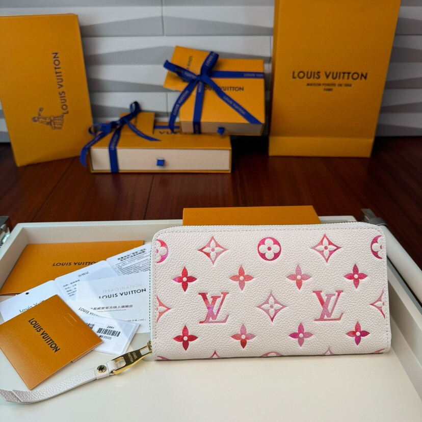Louis Vuitton Monogram Sunrise Size 19.5*10.5*2.5cm