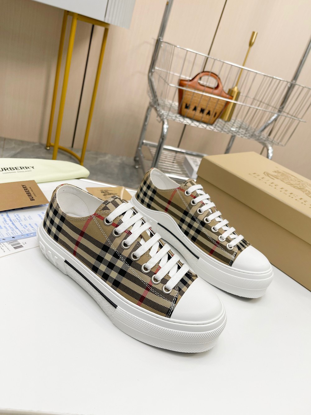 Burberry Sneaker Size 36-45