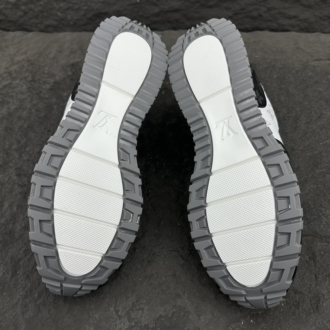 Louis Vuitton Run Away Sneaker For Men Size 39-46