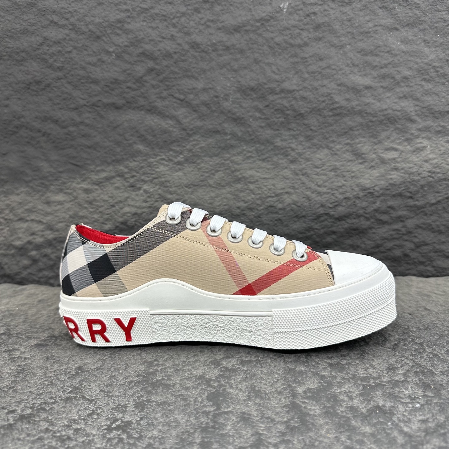 Burberry Sneaker Size 36-45