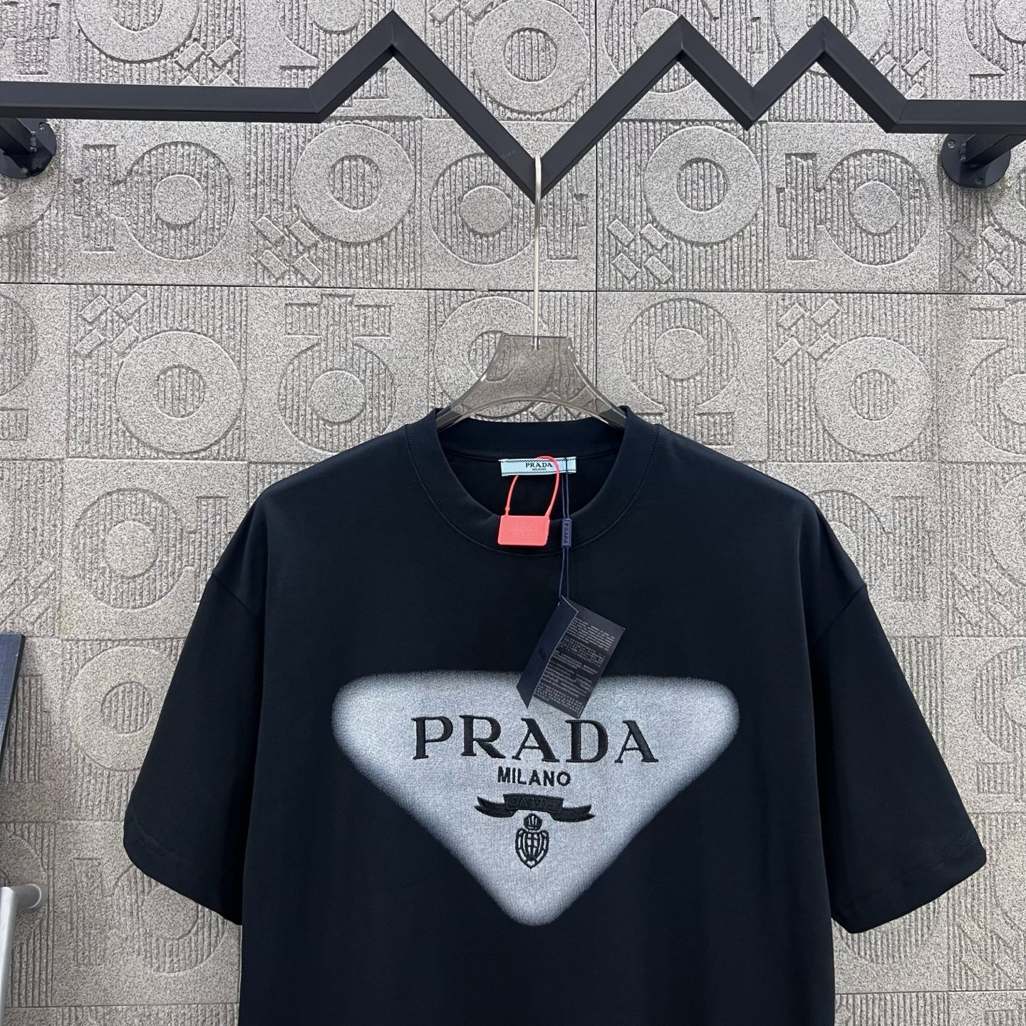 Prada T Shirt  Embroider Logo Size XS-L
