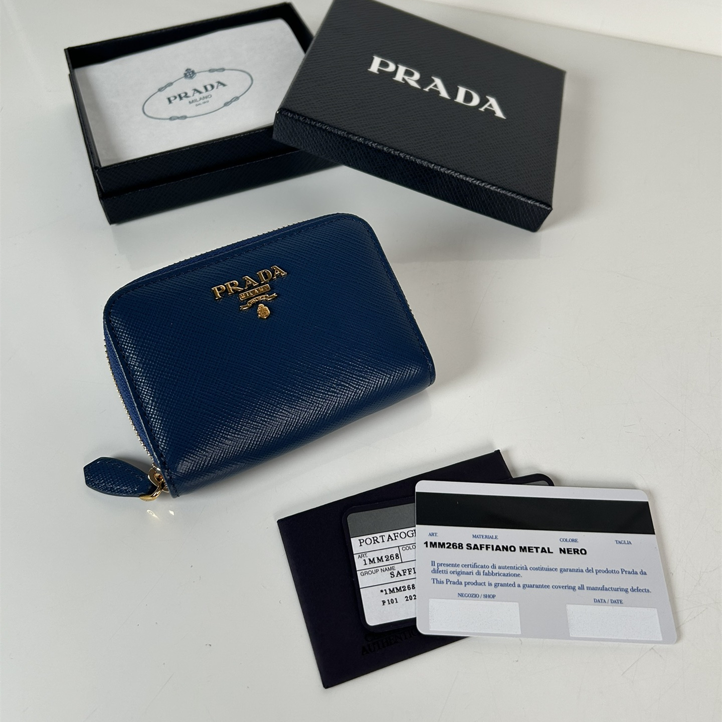 Prada Card Holder Size 10*8cm