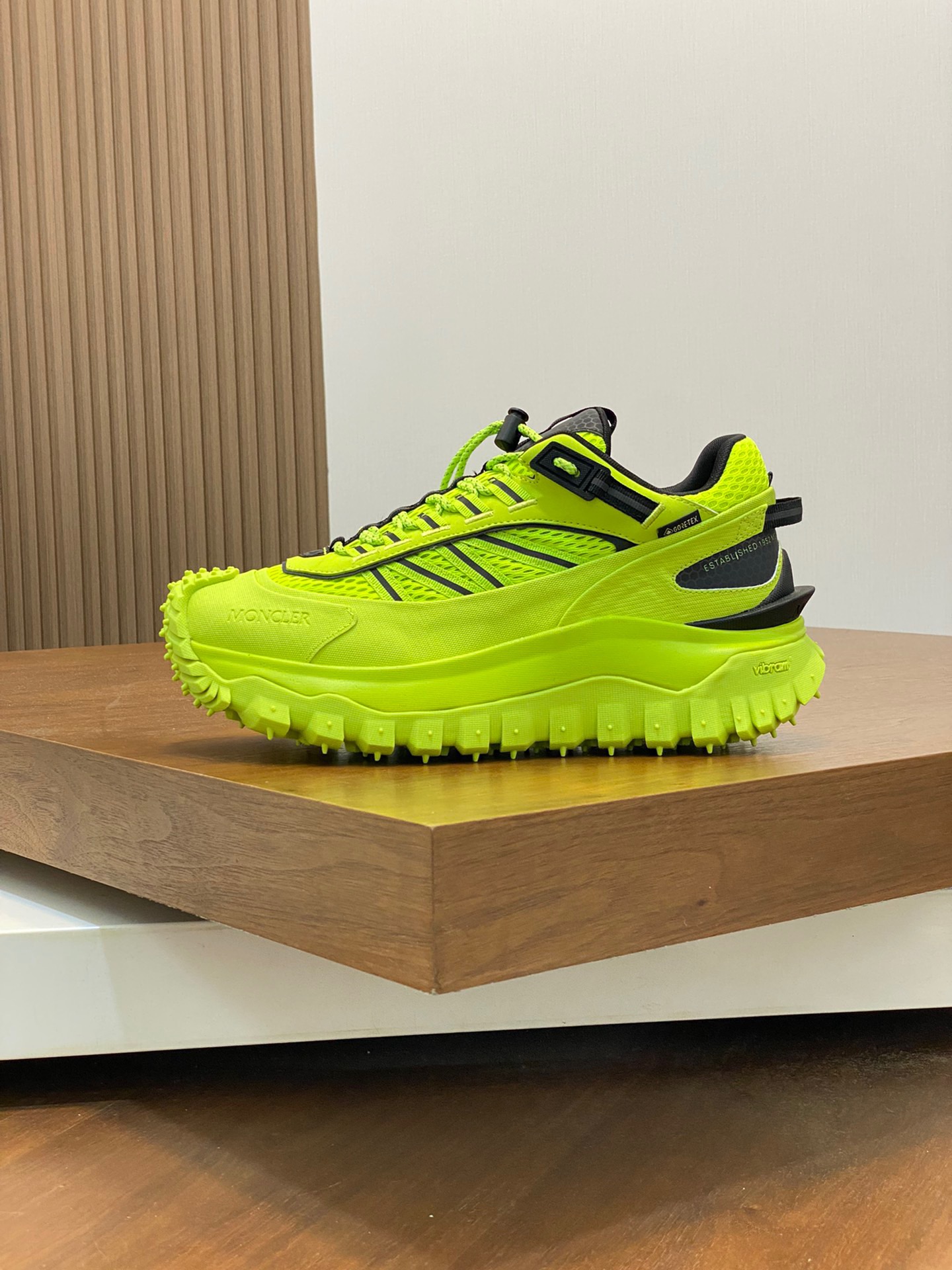 Moncler Trailgrip Gtx Sneaker Size 40-45