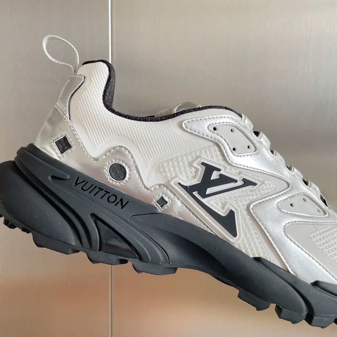 Louis Vuitton LV Runner Tatic Sneaker Size 40-46