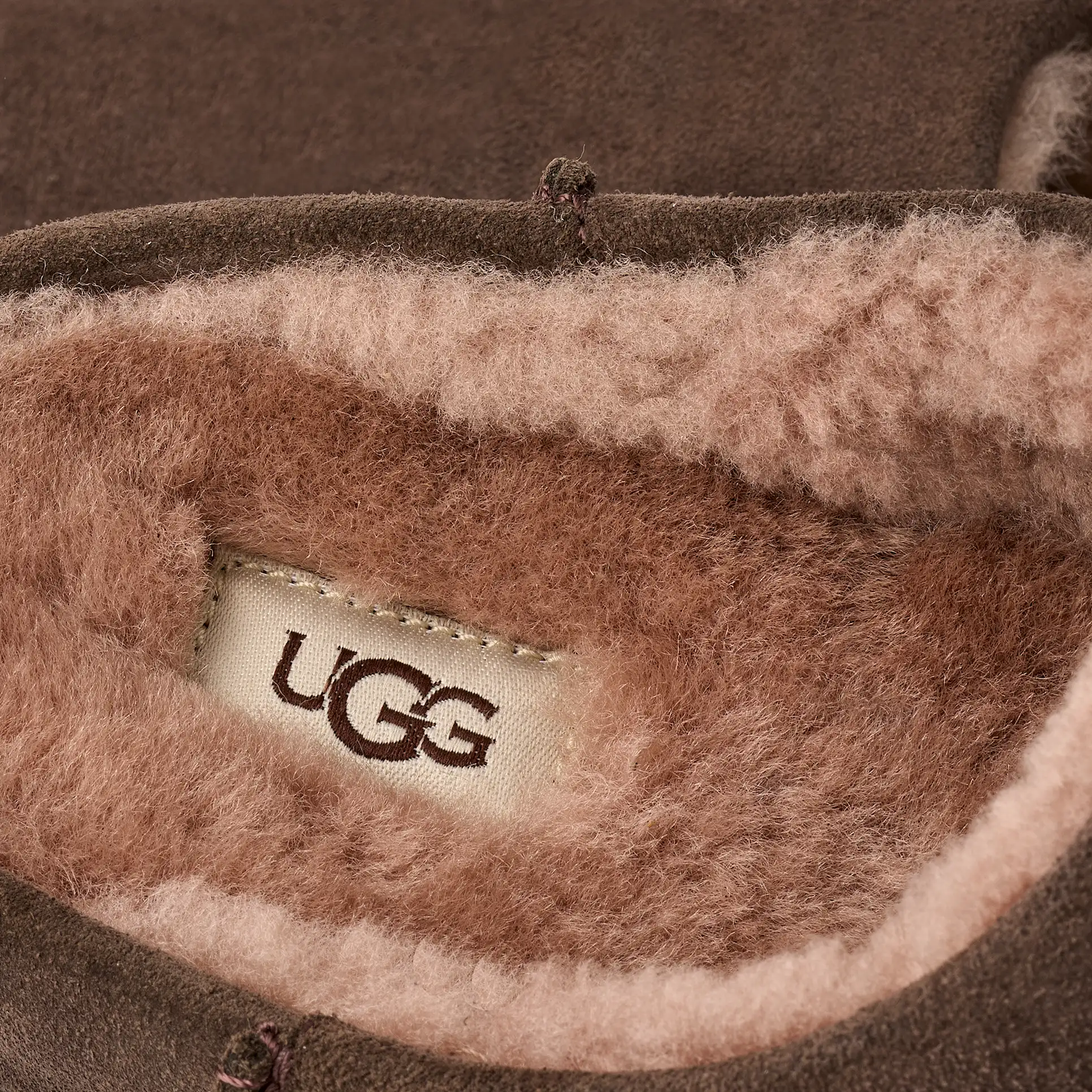UGG Women's Elea Slip-On