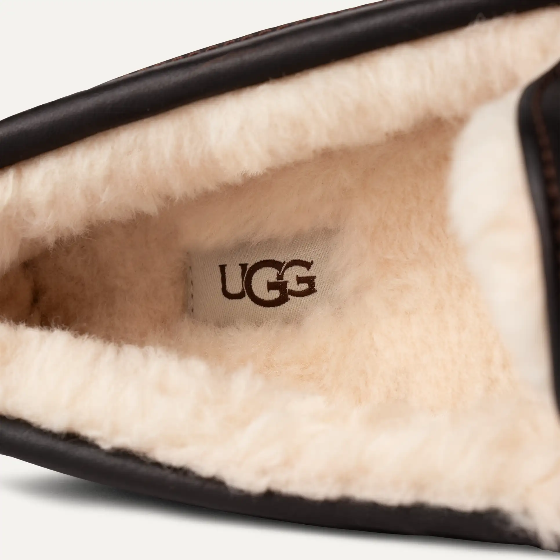 UGG Men's Ascot Leather Slipper