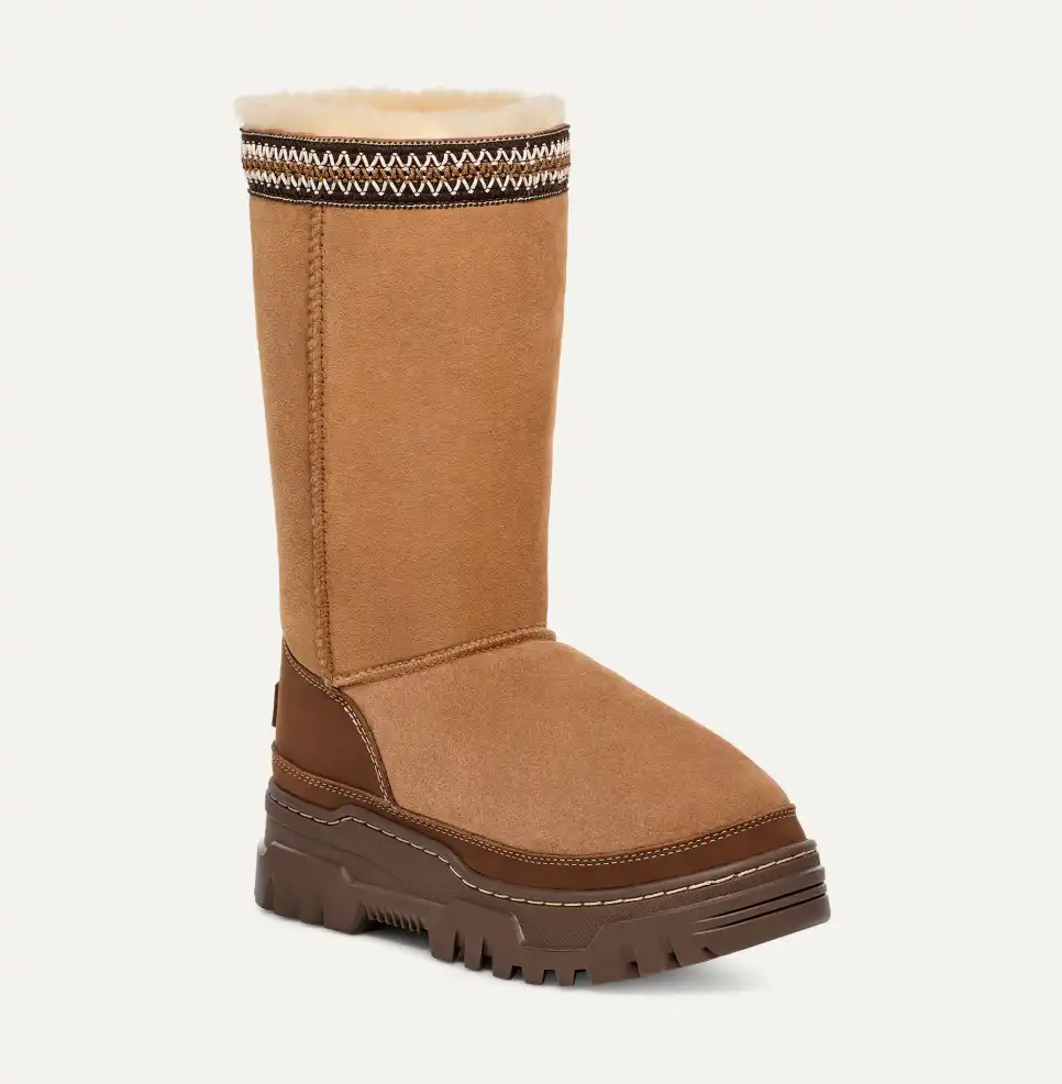 UGG Women's Classic Tall TrailGazer