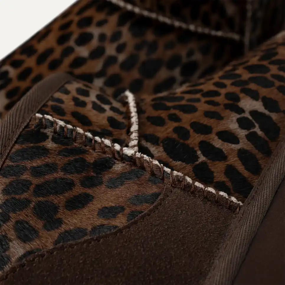 UGG Women's Classic Ultra Mini Caspian