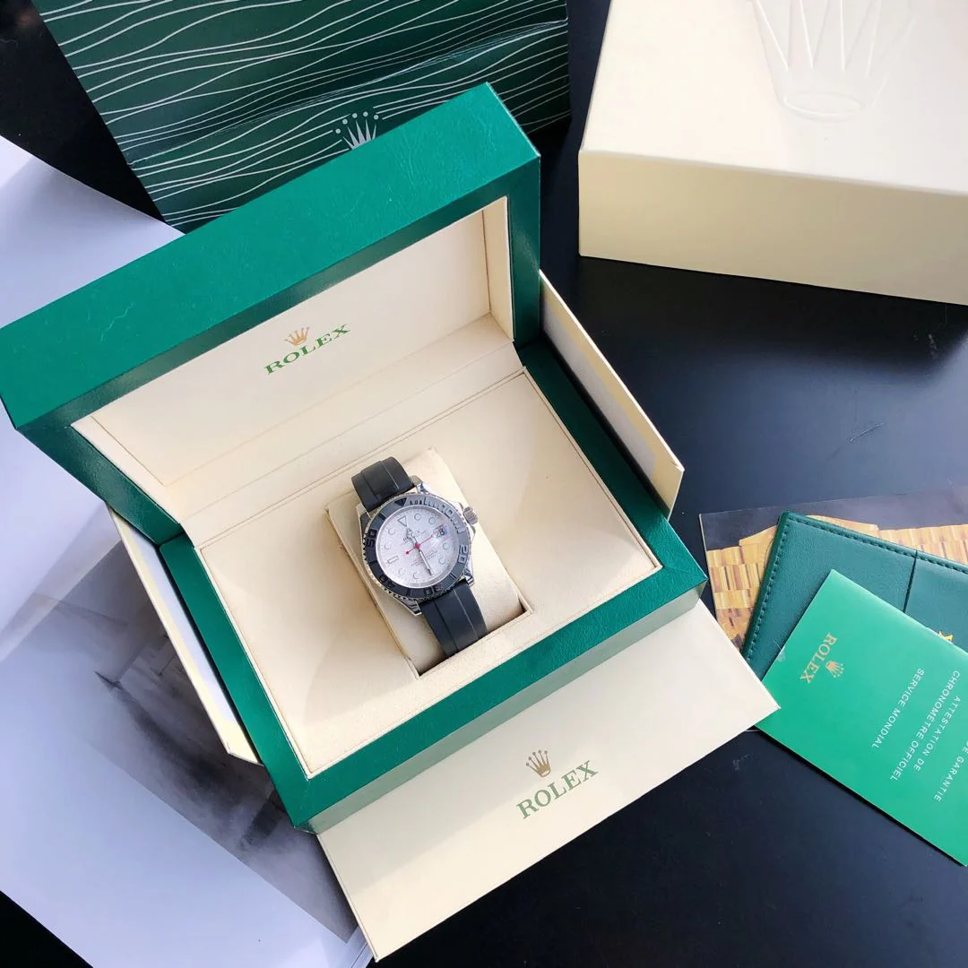 YACHT-MASTE BLACK BEZEL WHITE DIAL