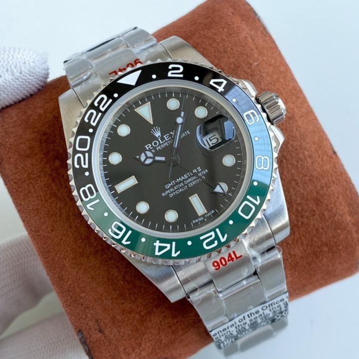 GMT-MASTER II CUSTOM GREEN BLACK BEZEL LIMITED EDITION