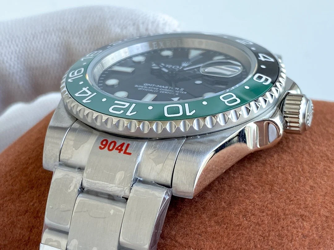 GMT-MASTER II CUSTOM GREEN BLACK BEZEL LIMITED EDITION
