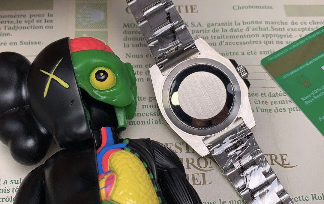 SUBMARINER DATE 40 RED DIAL