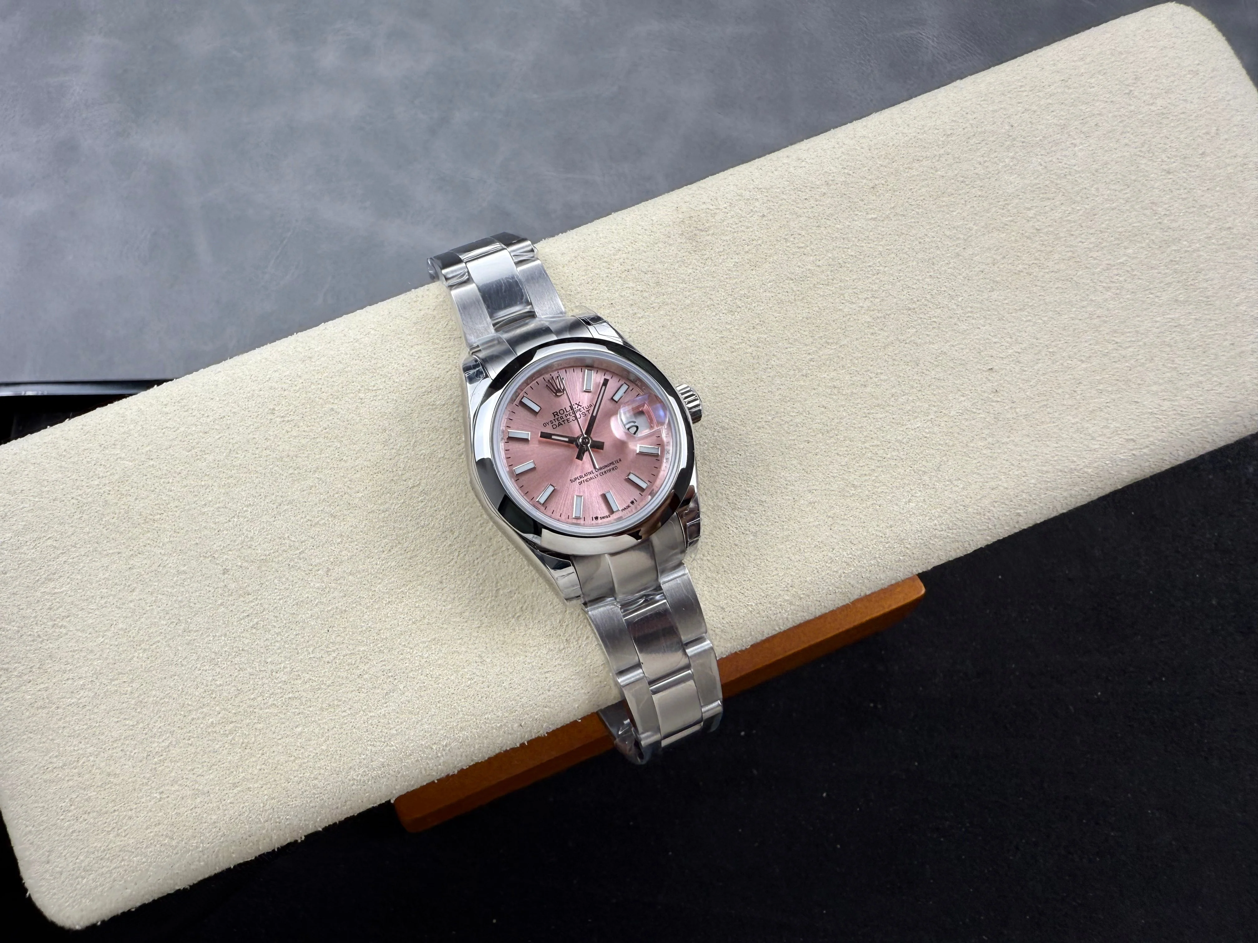 Rolex Day-Date 28mm Silver Pink