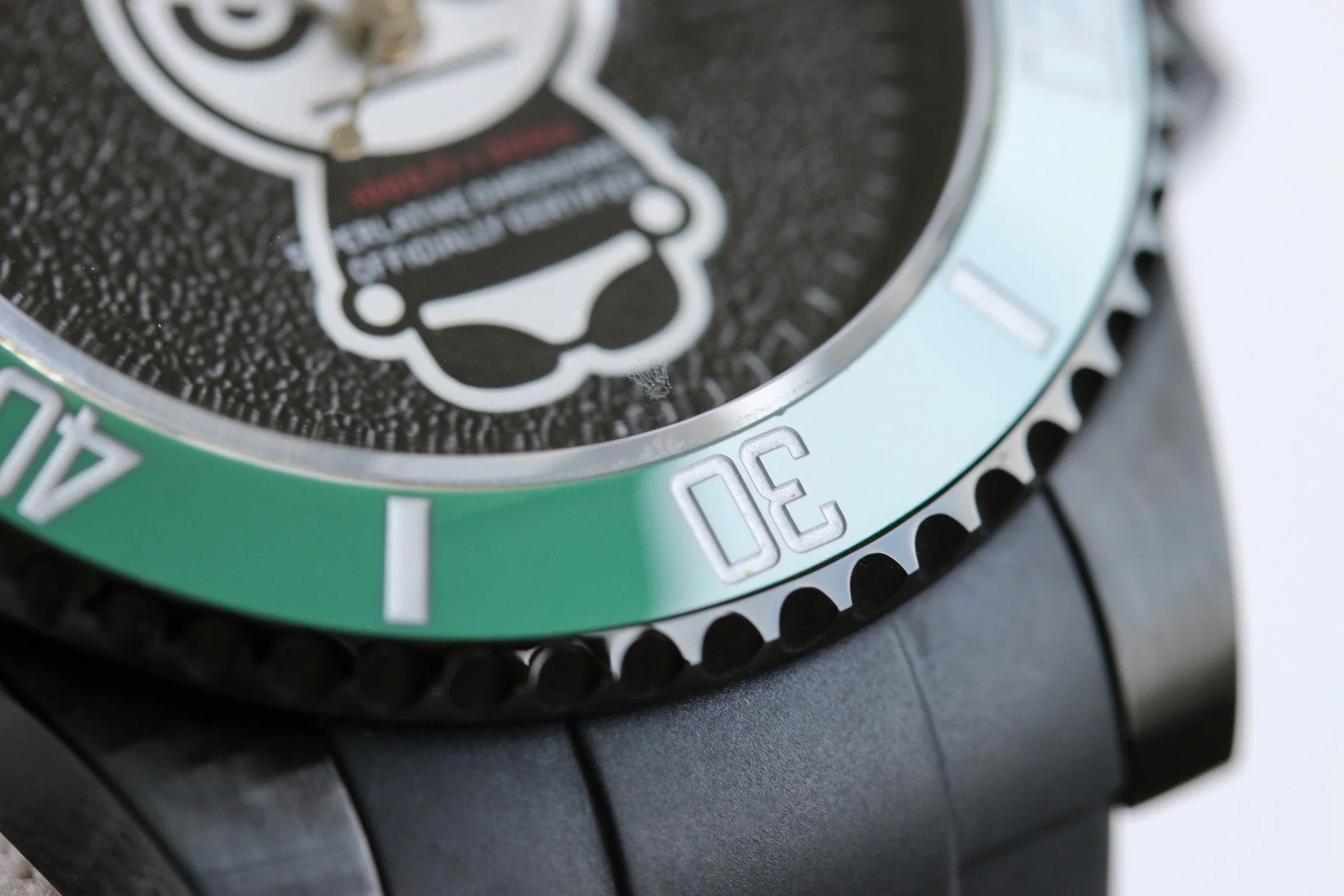 SUBMARINER DATE 40MM CUSTOM GREEN BEZEL BLACK BEAR DIAL