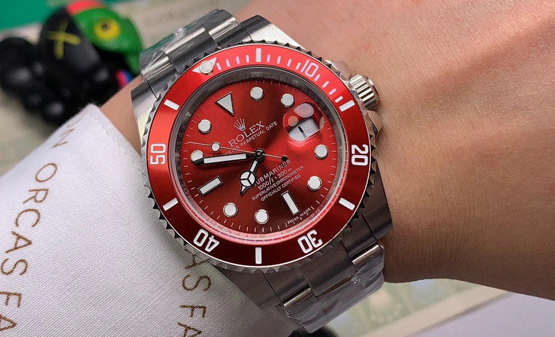 SUBMARINER DATE 40 RED DIAL