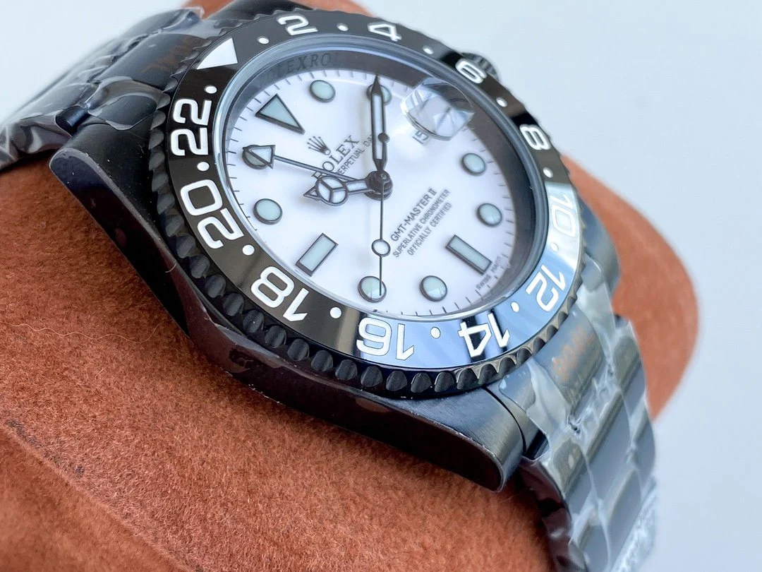 GMT-MASTER II CUSTOM ALL BLACK BEZEL WHITE DIAL