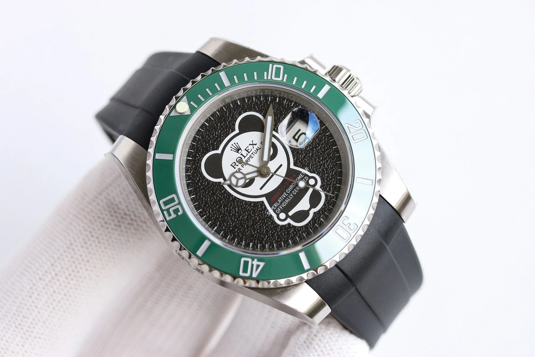 SUBMARINER DATE 40MM CUSTOM STEEL GREEN BEZEL BLACK BEAR DIAL
