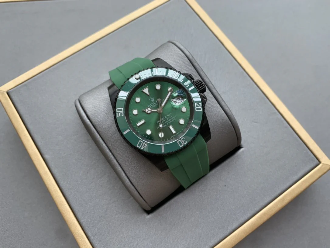 SUBMARINER DATE 41 BLACK CASE HULK